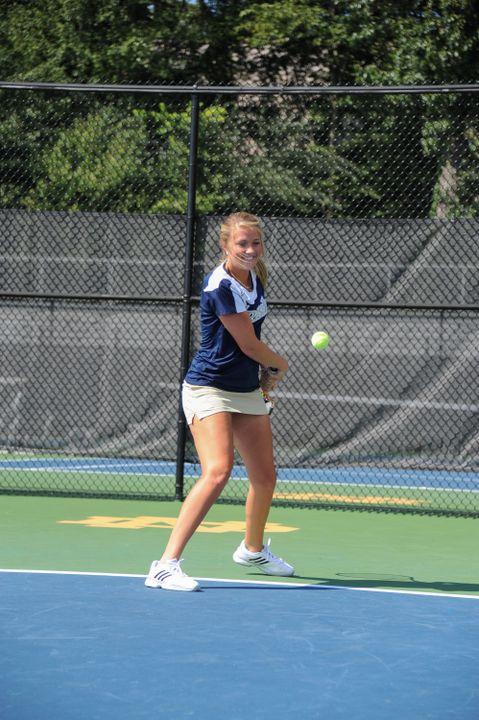 Katherine White's third straight singles victory helped propel Notre Dame to a 5-2 win over Georgia Tech Saturday
