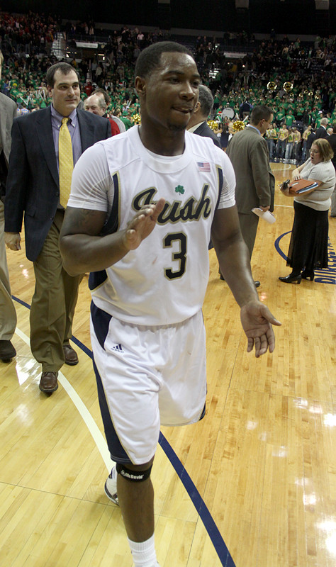 Notre Dame Set For Big Monday Showdown Against #5 Syracuse Tory Jackson dished out his 600th career assist against Cincinnati on Saturday. He is just the second player (Chris Thomas) in Notre Dame history to record 600 assists.