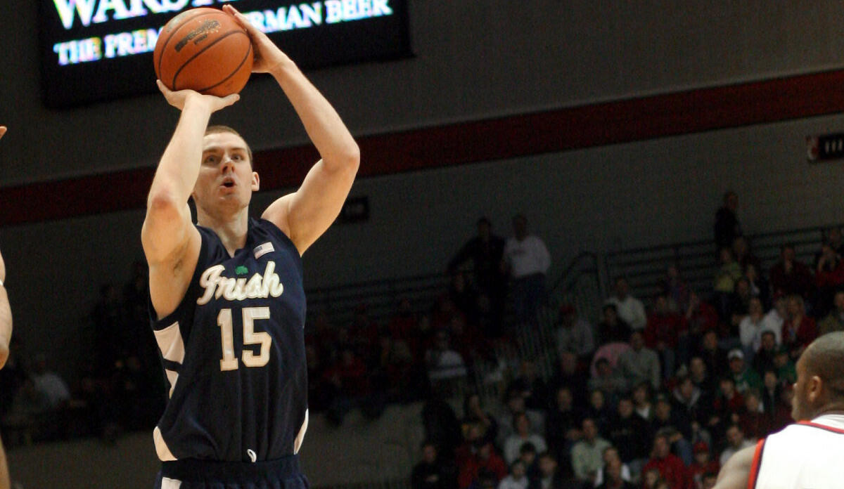 Men’s Basketball Banquet Set For April 11 Senior Colin Falls and his Irish teammates will be honored on April 11 at the 2007 Men's Basketball Banquet.