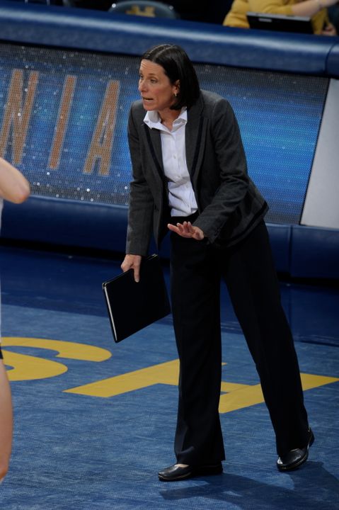 Notre Dame head coach Debbie Brown
