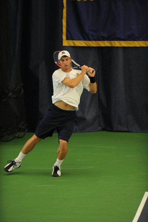 Senior captain Tyler Davis won 6-2, 6-2 at No. 6 singles.