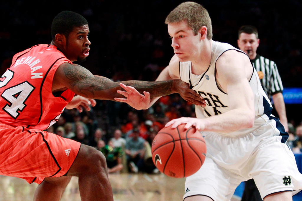 No. 23 Notre Dame Drops 64-50 Semifinal to Louisville (AP)