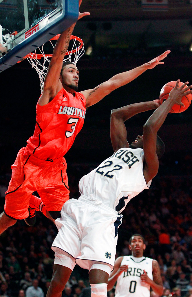 No. 23 Notre Dame Drops 64-50 Semifinal to Louisville (AP)