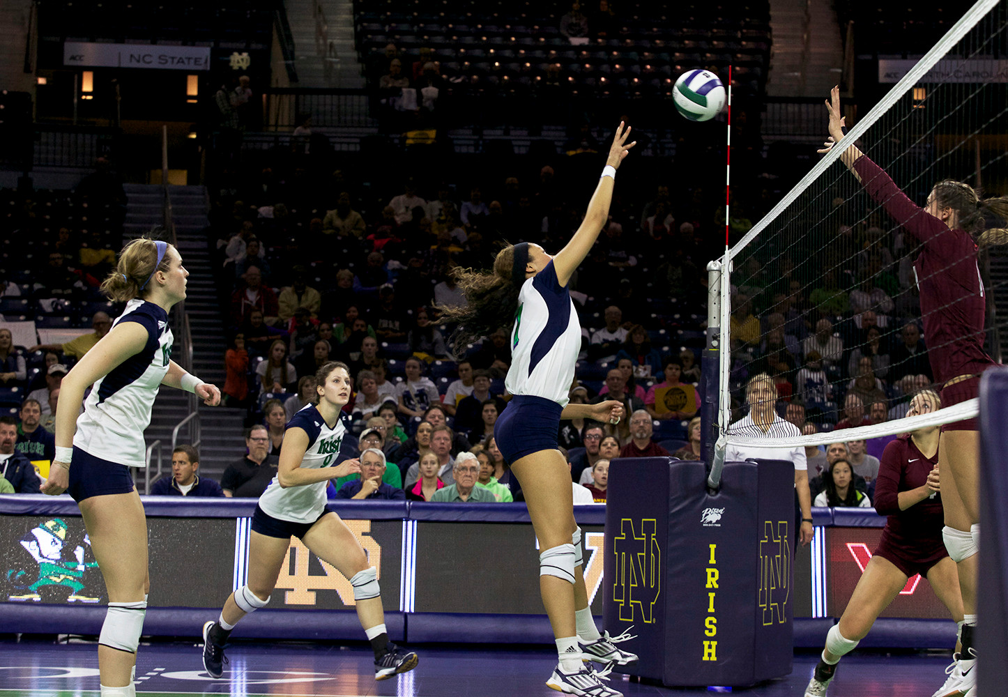Irish Use Momentum From Third Set To Down Virginia Tech, 3-1 Freshman Simmone Collins had six kills and a team-high six blocks in Wednesday night's win over Virginia Tech.