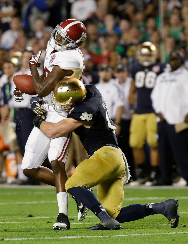 Irish Title Hopes Halted By Crimson Tide, 42-14 (AP)