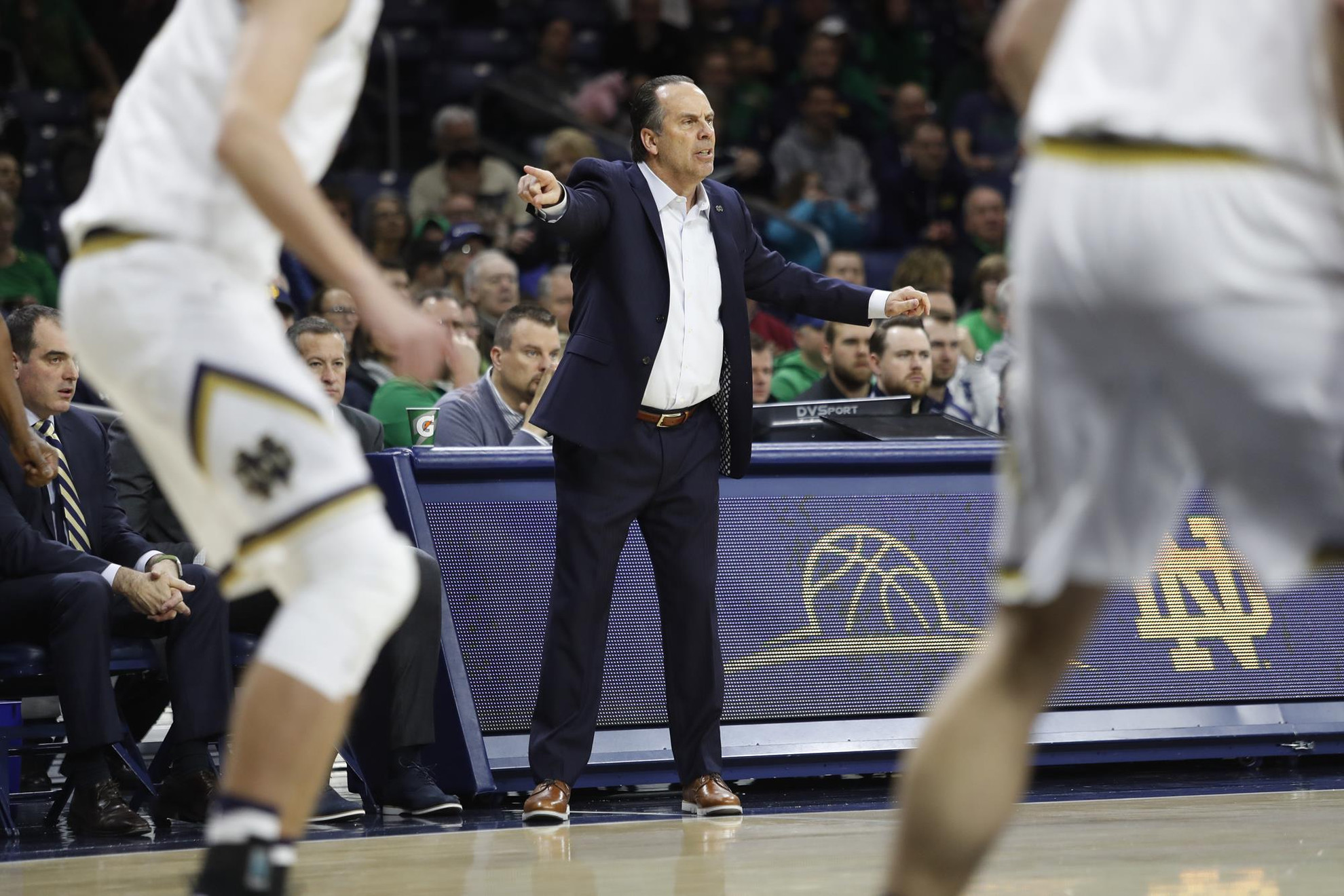 Irish Head To Chapel Hill To Take On No. 13/15 North Carolina Brey 011219