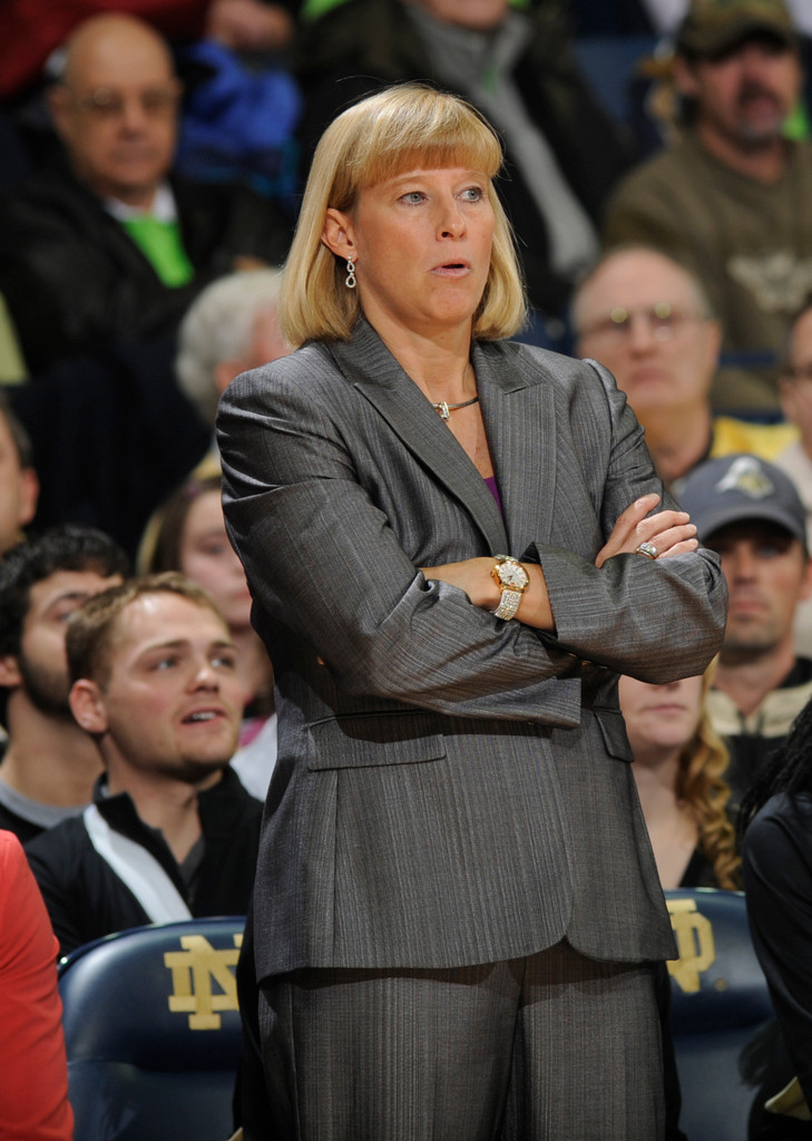 No. 5 Notre Dame Overpowers No. 11 Purdue, 74-47 (AP)