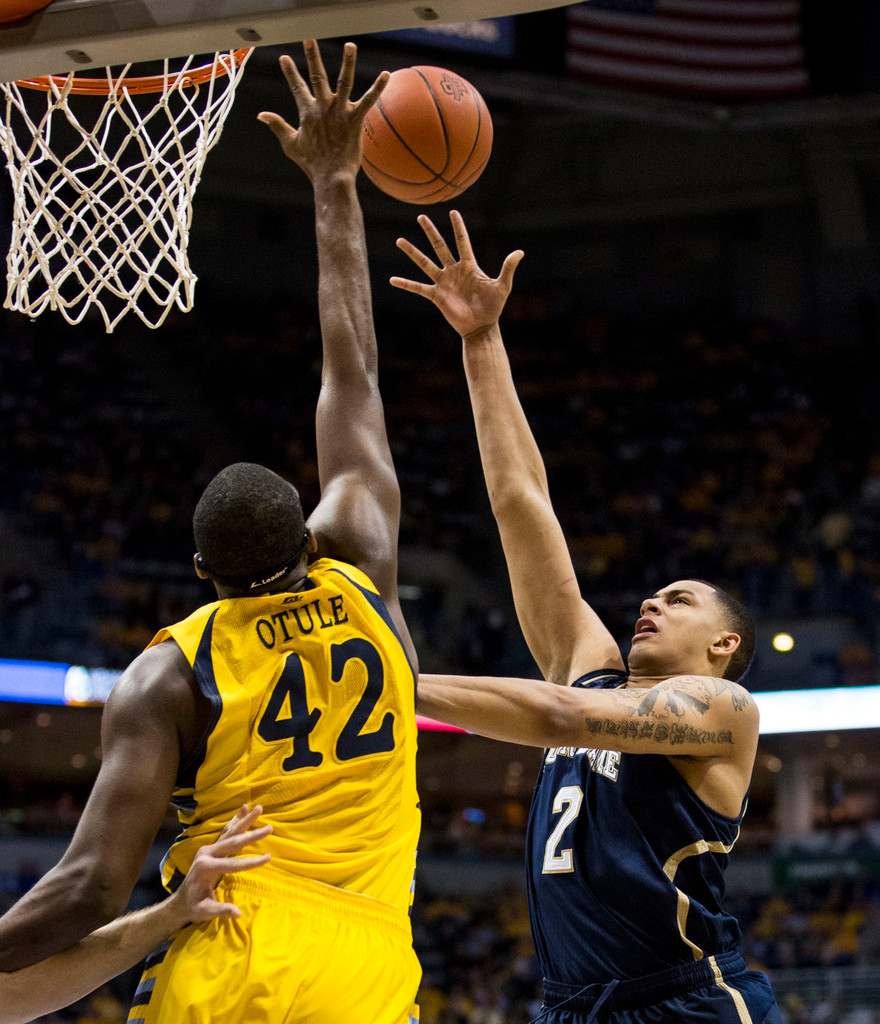 #21/20 Irish Drop Tight Fight to #22/22 Marquette, 72-64 (AP)