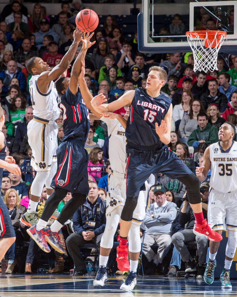 Notre Dame 73, Liberty 56