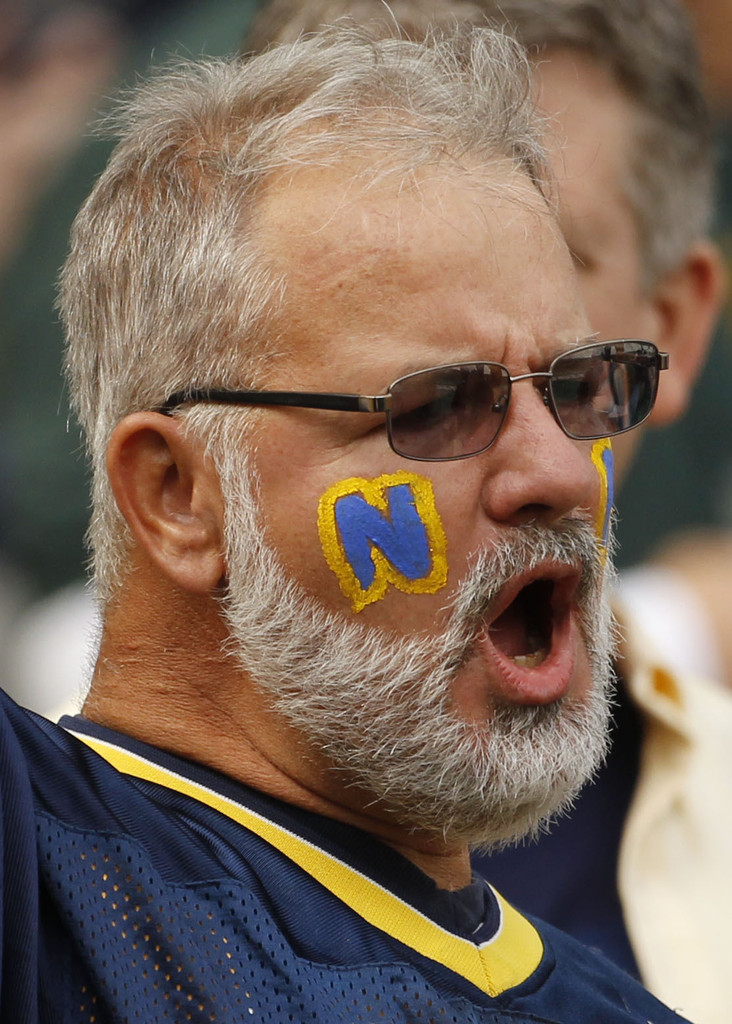 Notre Dame Pounds Navy 50-10 in Dublin (AP)