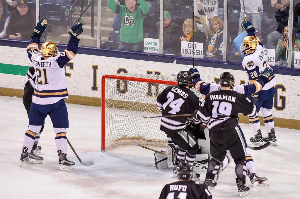 A Season in Photos: 2016-17 Notre Dame Hockey