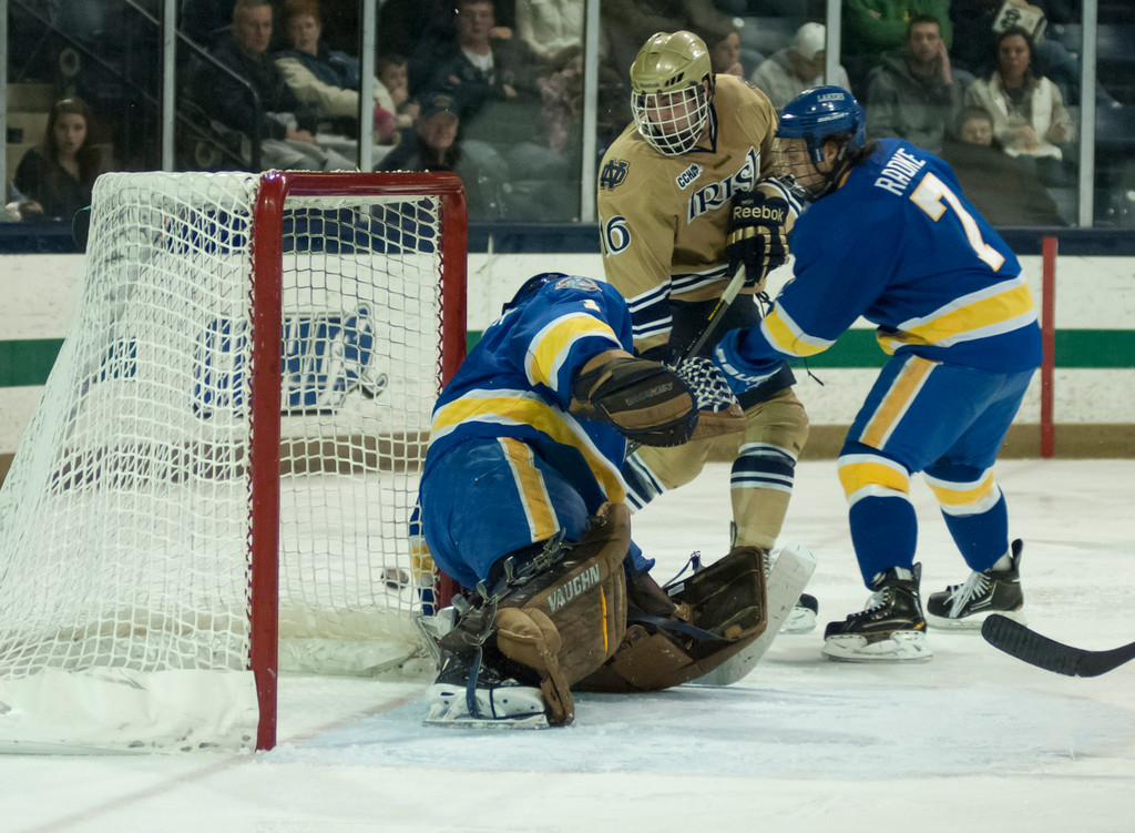 Notre Dame Men's Ice Hockey Sweeps Lake Superior State 12-01-2012