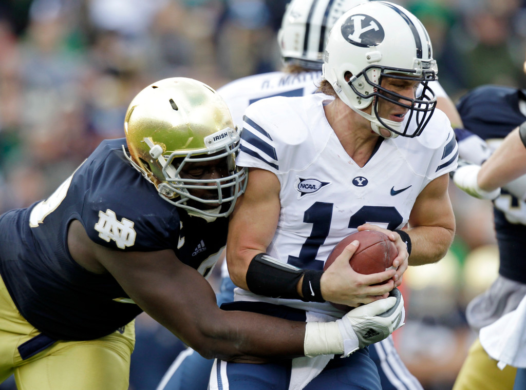 No. 5 Notre Dame Remains Unbeaten, Topping BYU 17-14 (AP)