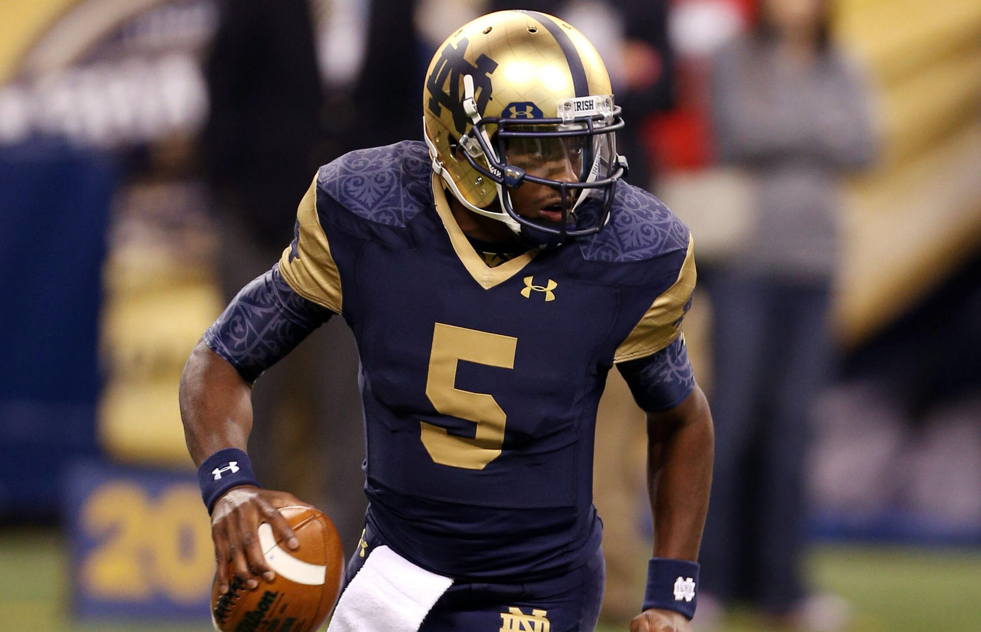 #11 Notre Dame Races Past Purdue, 30-14 Everett Golson