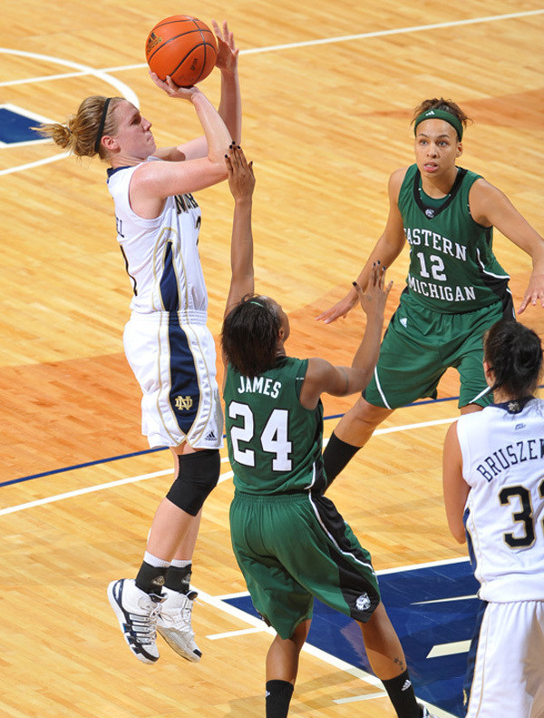 No. 5 Notre Dame Tops Eastern Michigan, 69-59 Sophomore guard Natalie Novosel stuffed the stat sheet with seven points, a career-high-tying eight rebounds and a game-high five assists in Wednesday's 69-59 win over Eastern Michigan.