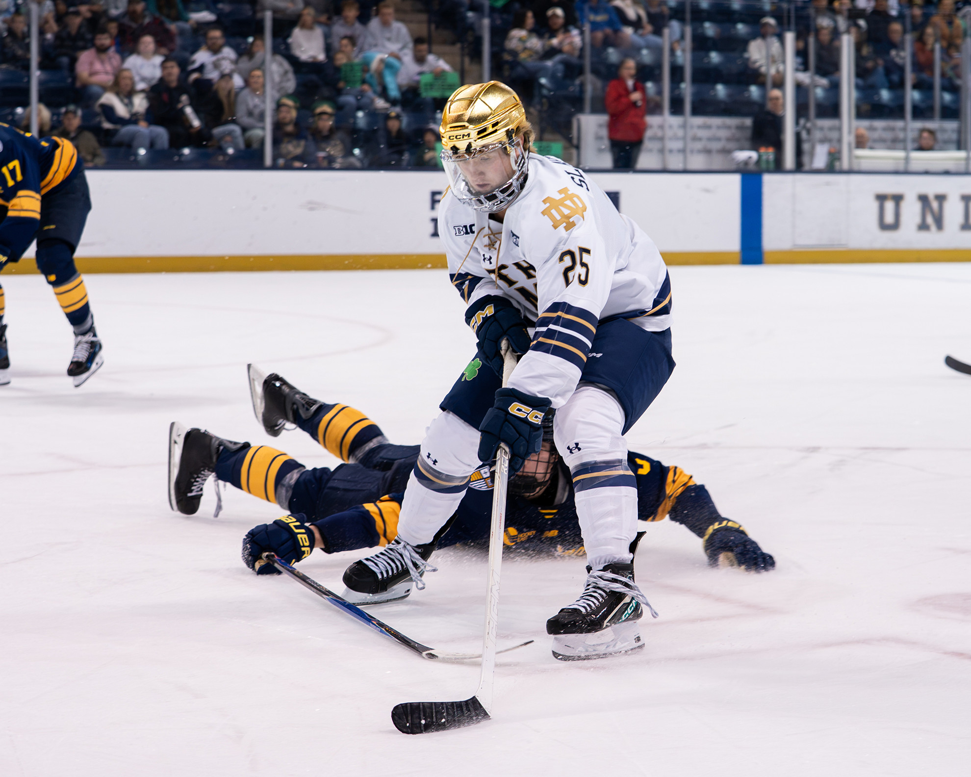 Irish Set For Big Ten Opening Weekend At #2 Wisconsin Irish Set For Big Ten Opening Weekend At #2 Wisconsin