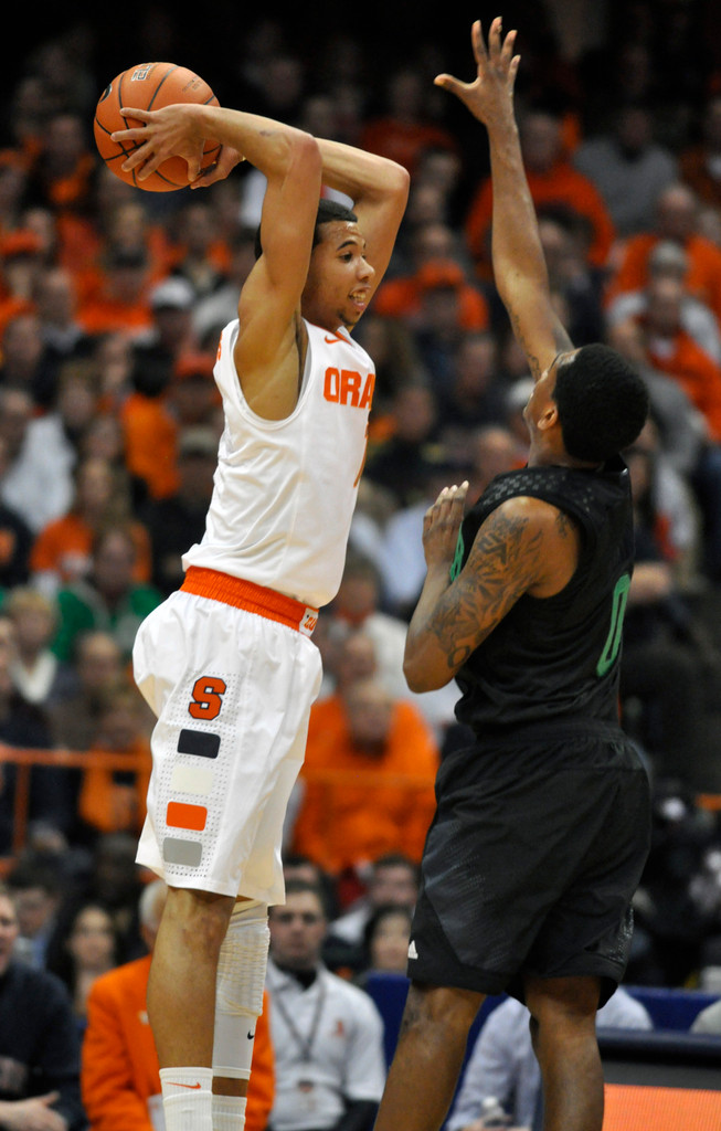No. 25 Notre Dame Falls To No. 9 Syracuse, 63-47 (AP)