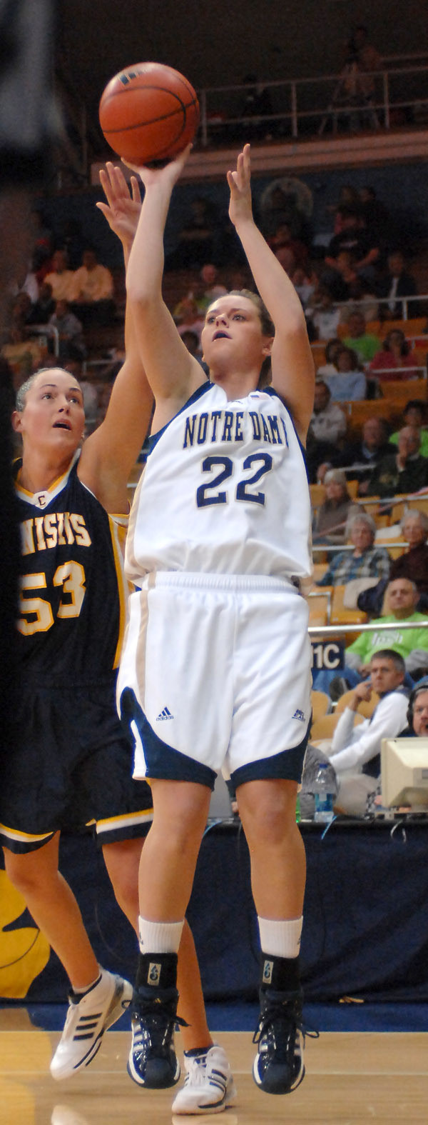 No. 17/15 Irish Open BIG EAST Home Slate Wednesday Against Villanova Freshman guard Brittany Mallory nailed a season-high three three-pointers on Sunday at No. 16 West Virginia, including two during a furious second-half Irish rally.