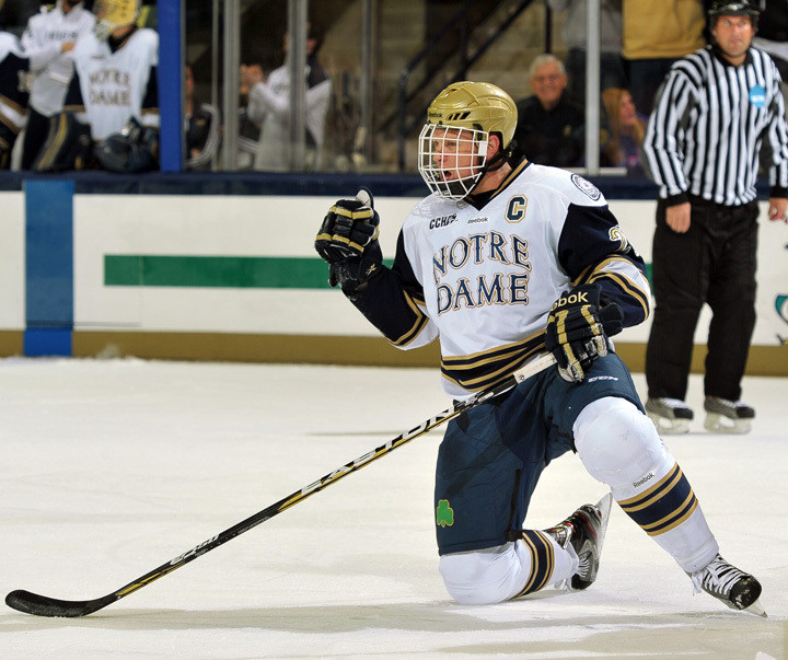 Anders Lee Leads Irish To 5-2 Win Over RPI In Compton Family Ice Arena Opener Sean Lorenz celebrates his second-period game winning goal against RPI.
