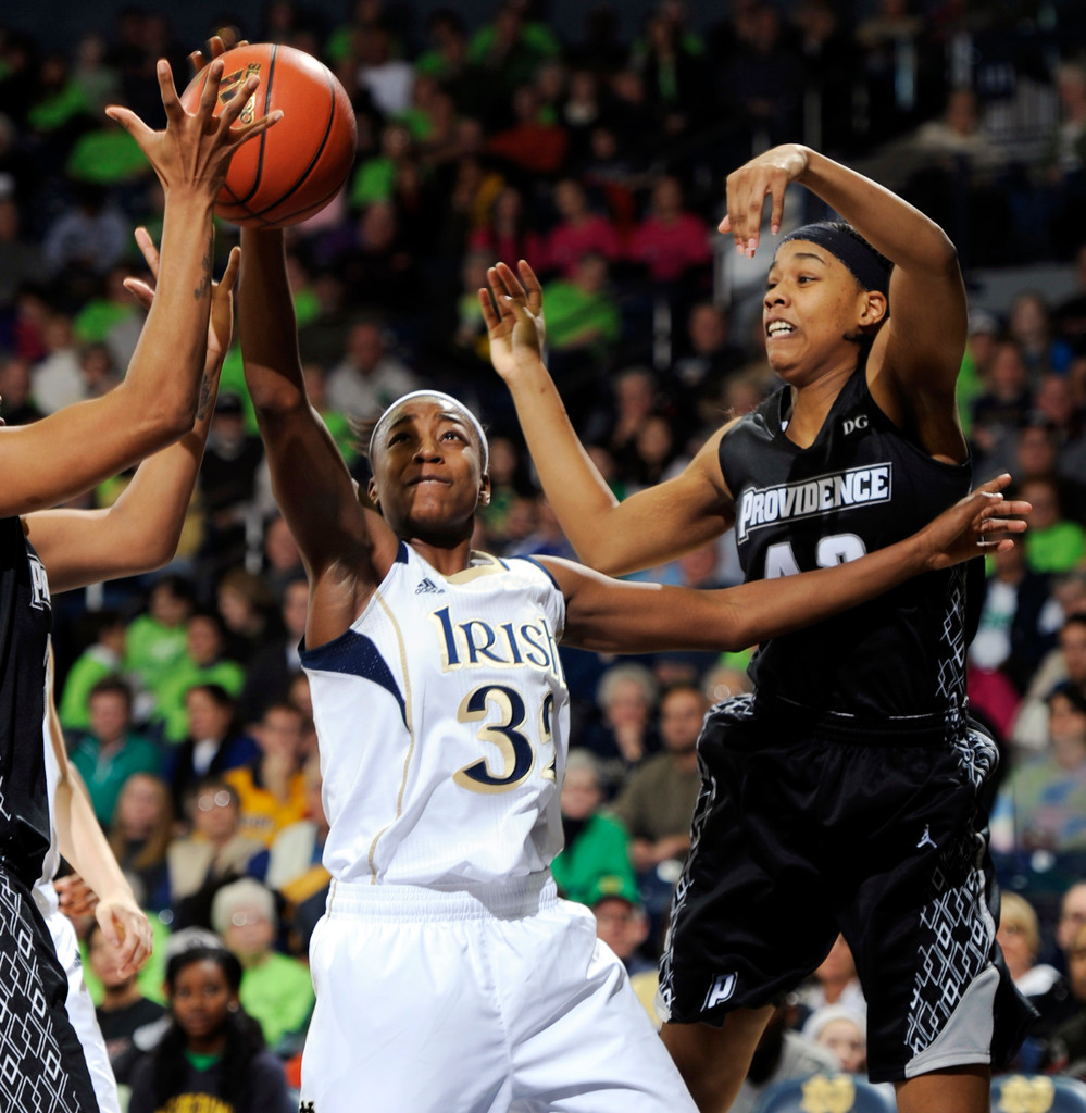 No. 2 Notre Dame Races By Providence, 89-44 (AP)