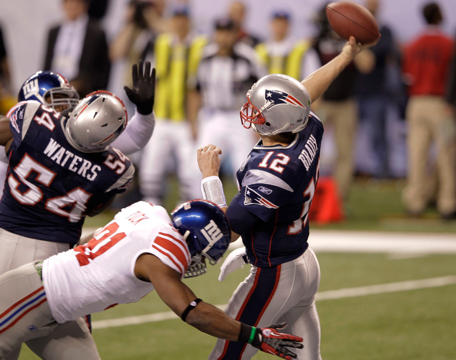 Justin Tuck & Sergio Brown at Super Bowl XLVI (AP)