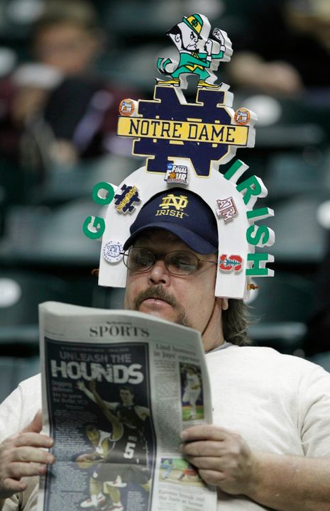 A fan waiting for Notre Dame's practice to begin on Saturday
