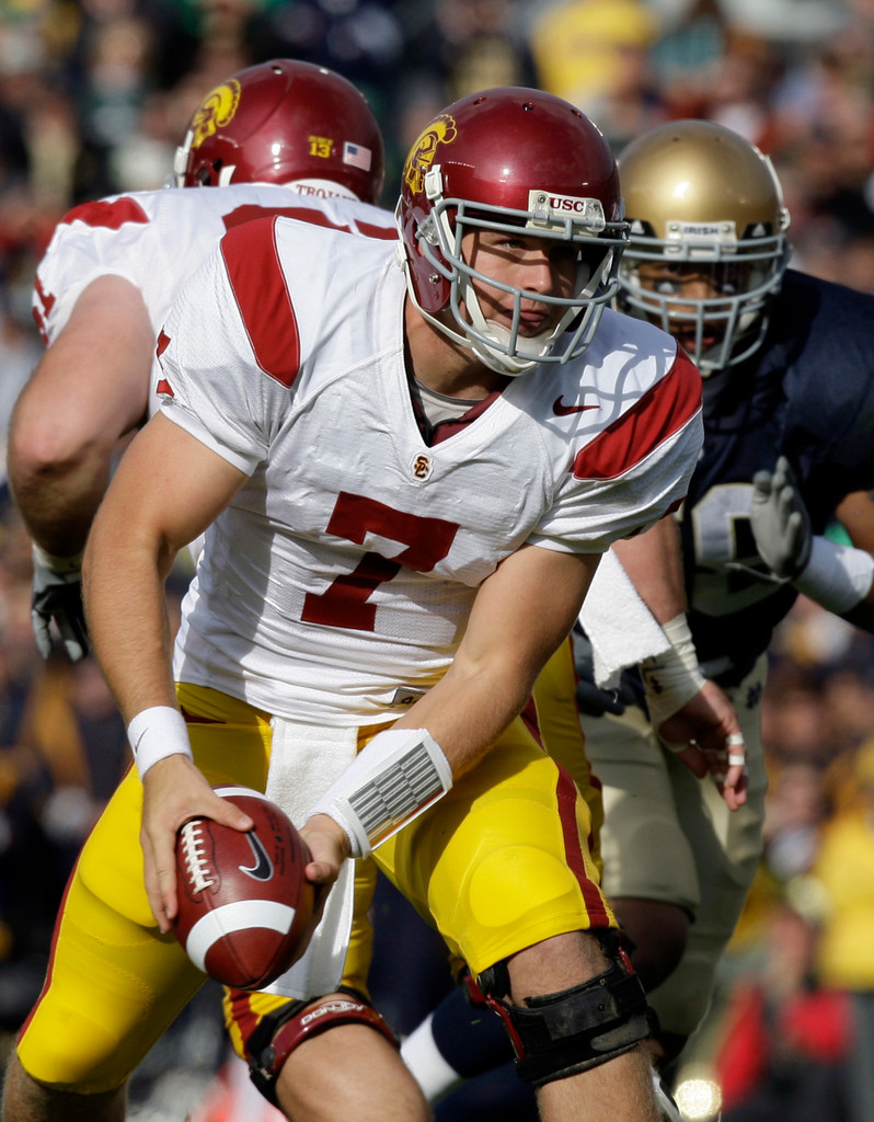 Notre Dame Falls to USC, 34-27 (AP)