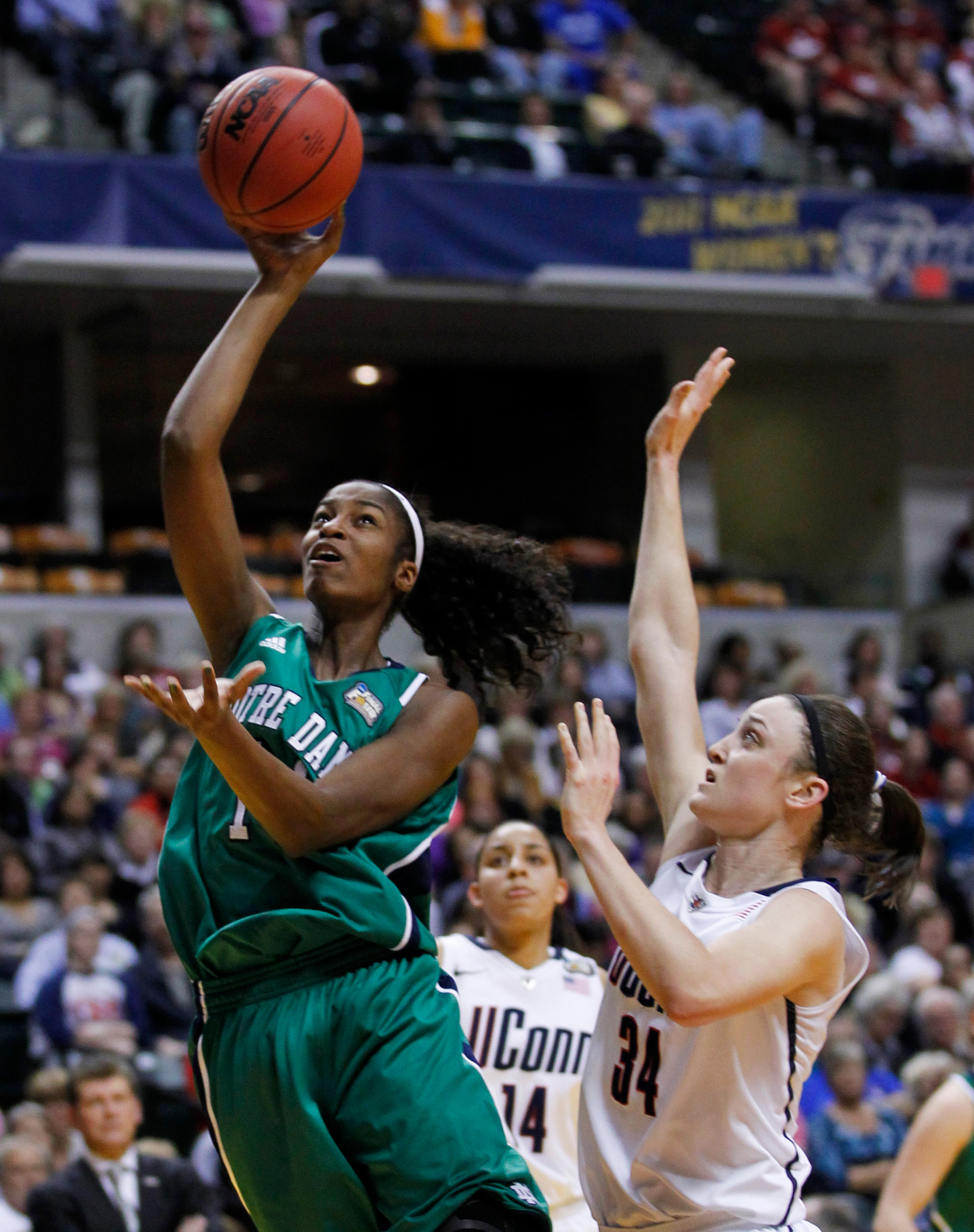 #9/7 Irish Meet #7/8 Texas A&M Tuesday Night For NCAA Title NCAA Final Four Notre Dame UConn Basketball