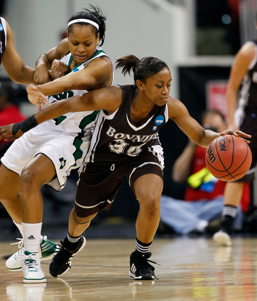 No. 4 Irish Advance With Rout of No. 21 St. Bonaventure, 79-35 (AP)