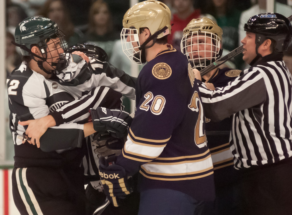 Notre Dame Men's  Ice Hockey tops Michigan State on 01-11-2013
