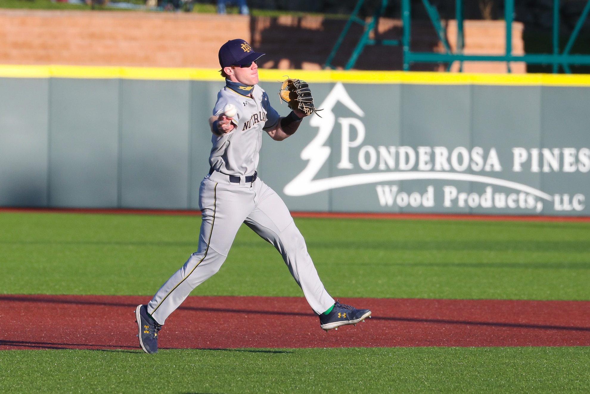 No. 6 Irish Drop Series Opener to Eagles No. 6 Irish Drop Series Opener to Eagles
