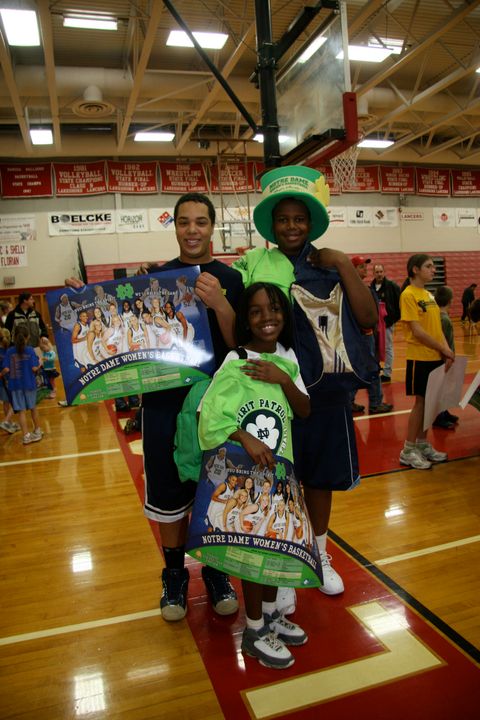 The Notre Dame women's basketball team will tip off its 2009 'Spirit of Giving' summer outreach program Wednesday from 5-7 p.m. (ET) at the Martin Luther King Recreation Center in South Bend.