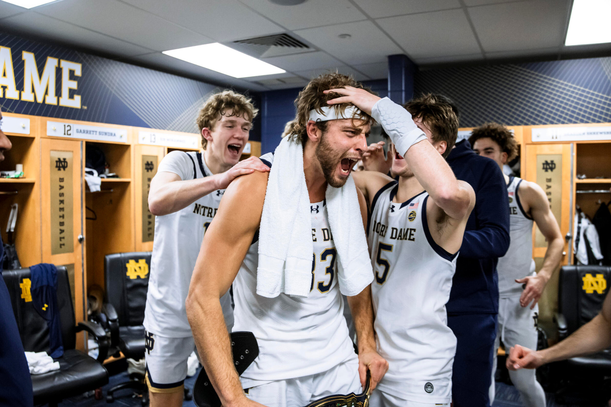 Second Half Surge Pushes Irish To Third Straight Win Second Half Surge Pushes Irish To Third Straight Win