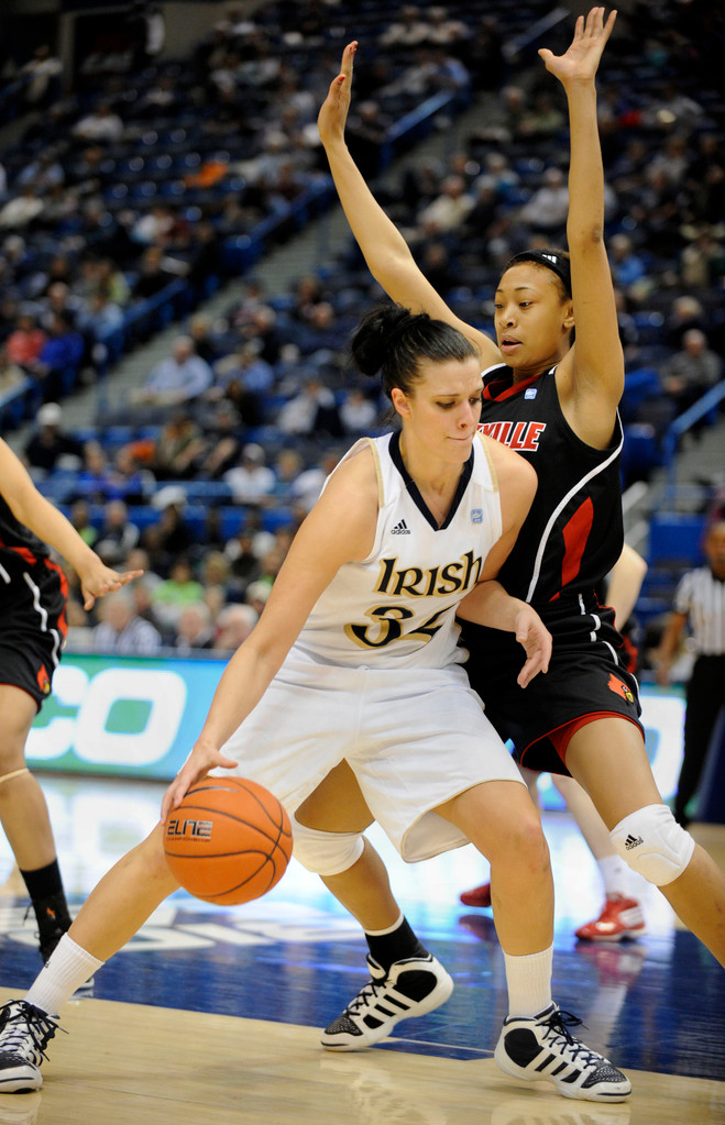 AP Photos: No. 7 Notre Dame vs. Louisville