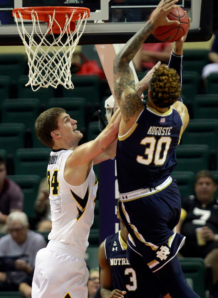 Notre Dame vs. Iowa, 68-62