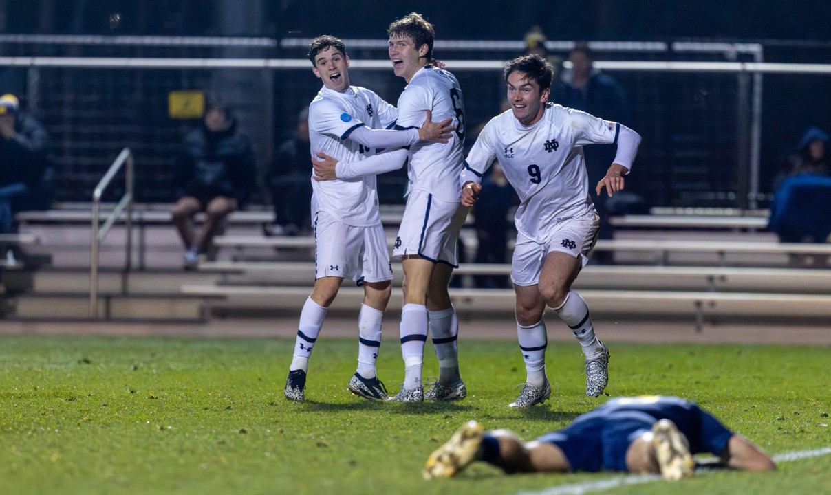 Notre Dame Fighting Irish - Official Athletics Website