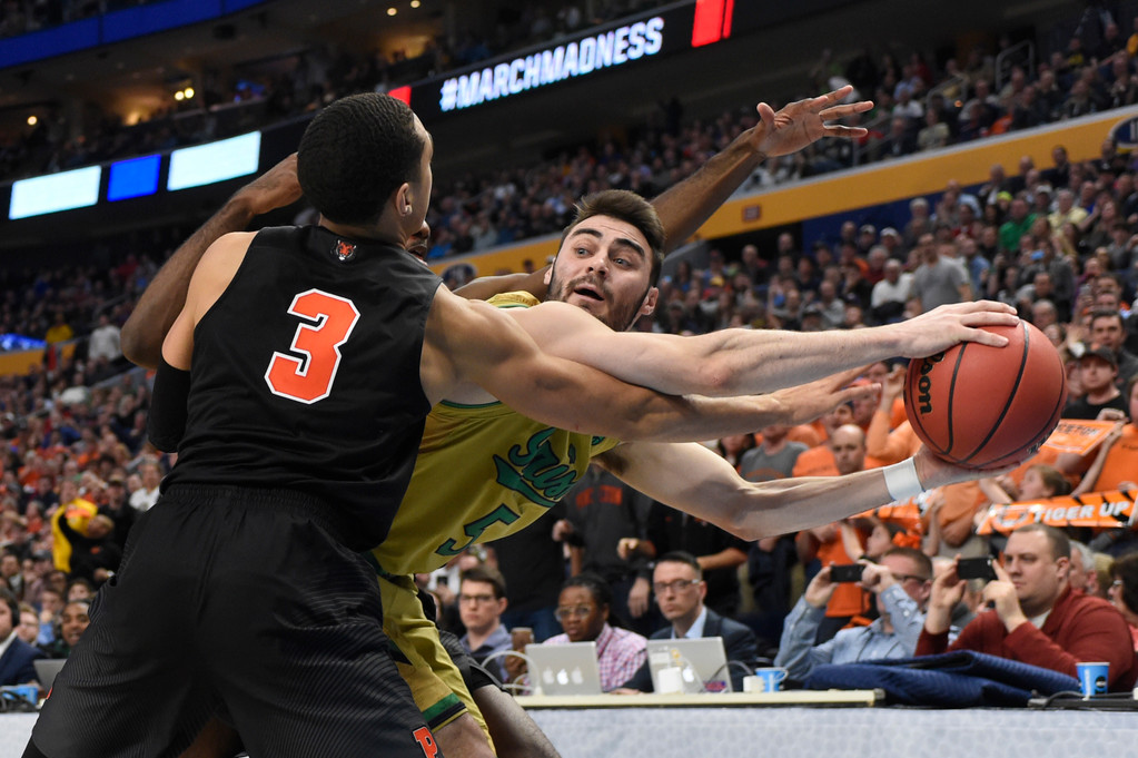 Notre Dame 60, Princeton 58