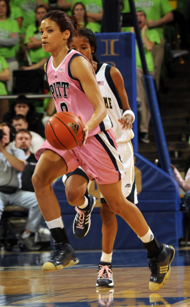 Irish Topples Pitt, 81-66