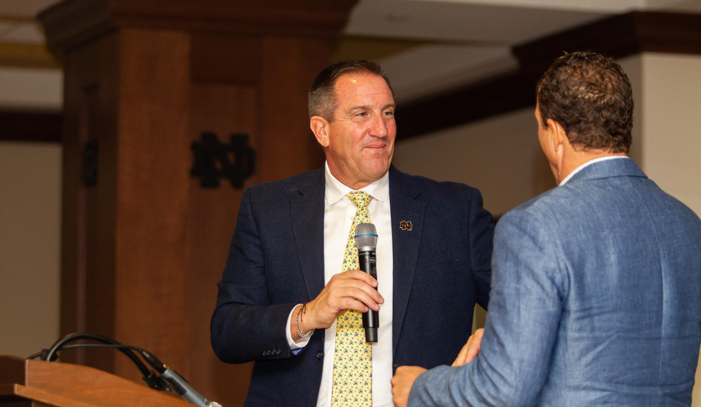 Notre Dame Fighting Irish - Official Athletics Website