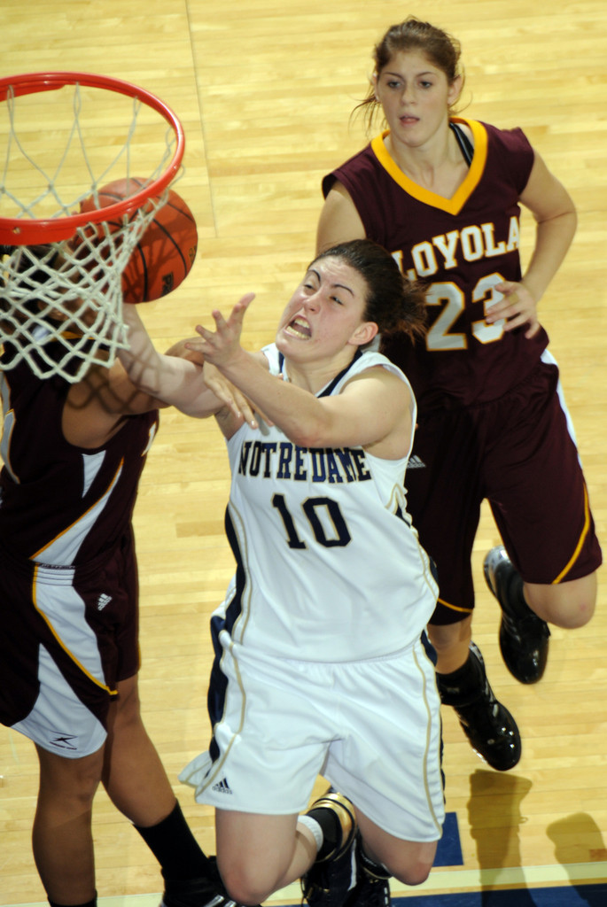 #13/7 Irish Defeat Ramblers, 89-45