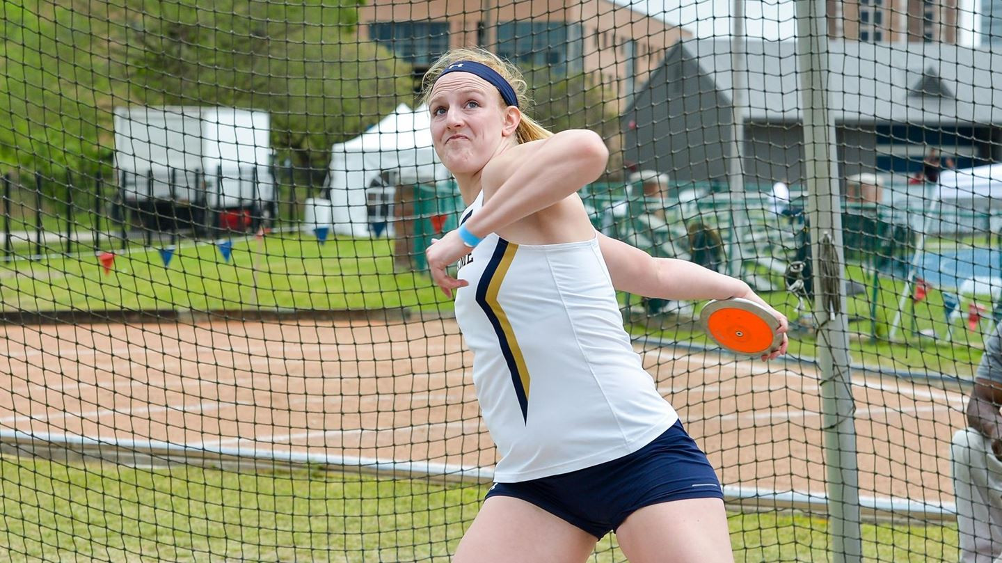 Track and Field Crosses The Country For Weekend Meets Track and Field Crosses The Country For Weekend Meets