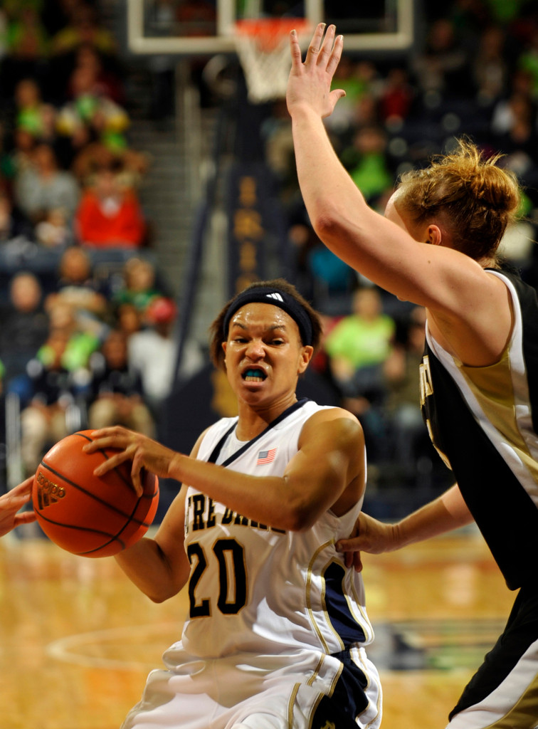 Notre Dame Tops Vanderbilt to Close 2009 :: Dec. 31, 2009