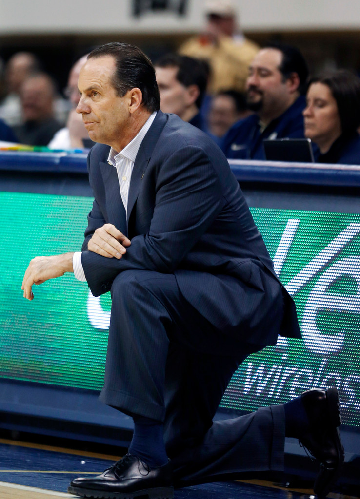 Notre Dame Overcomes Slow Start, Upends No. 20 Pitt, 51-42 (AP)