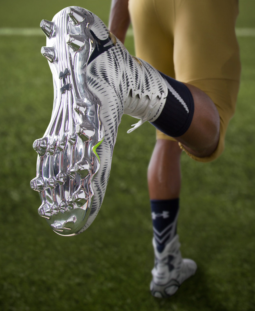 Under Armour MUTUAL RESPECT Line