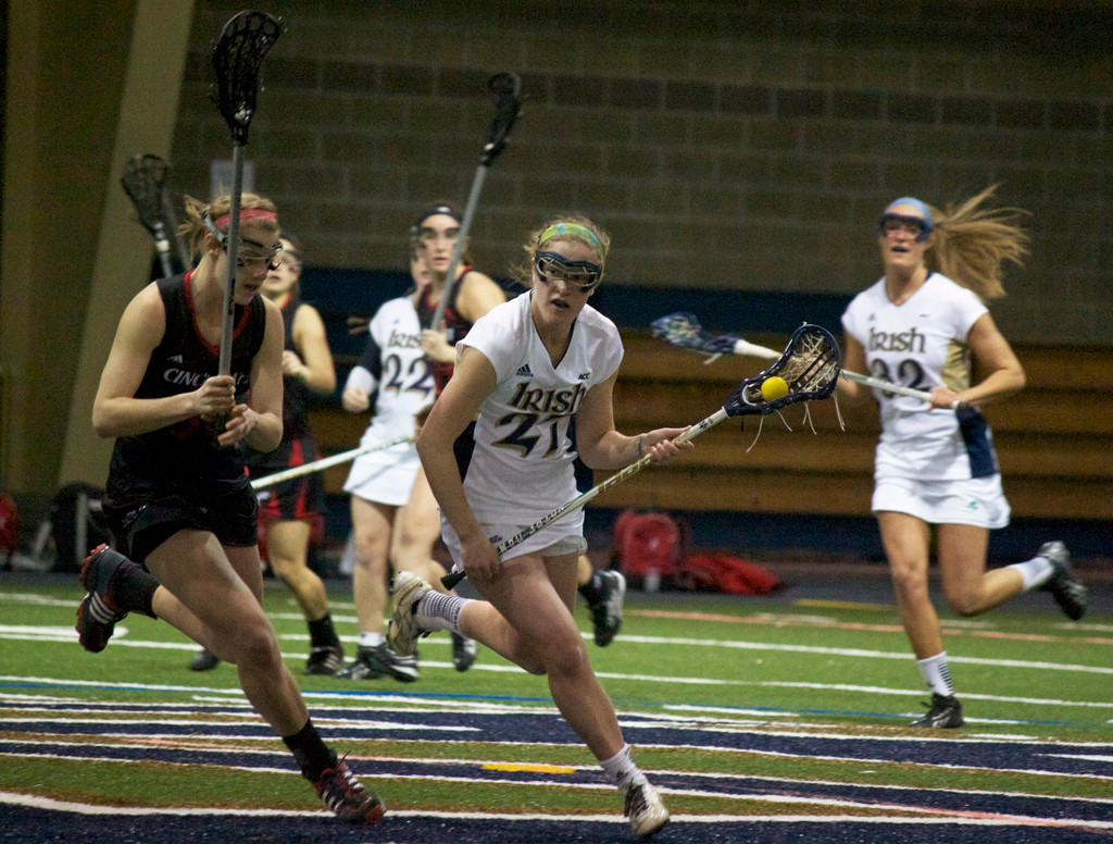 Women's Lacrosse Beats Cincinnati, 25-1