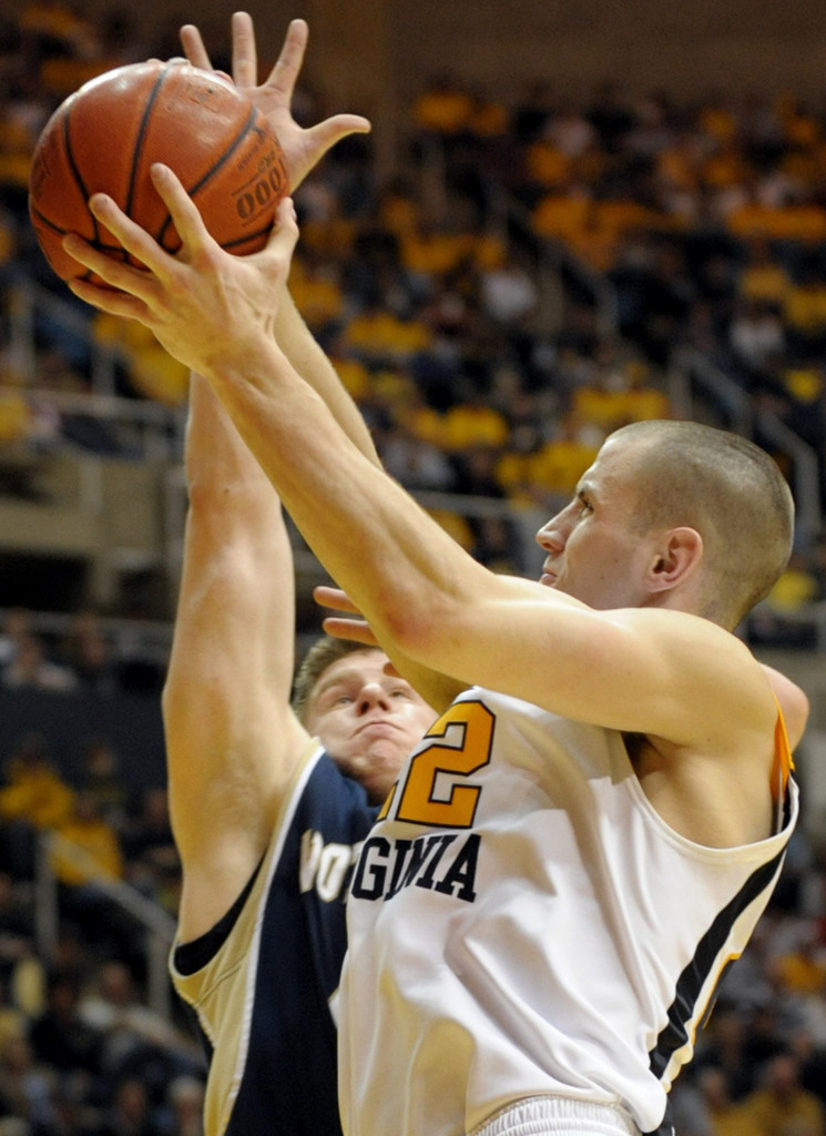 Irish Fall To Mountaineers (AP Photos)