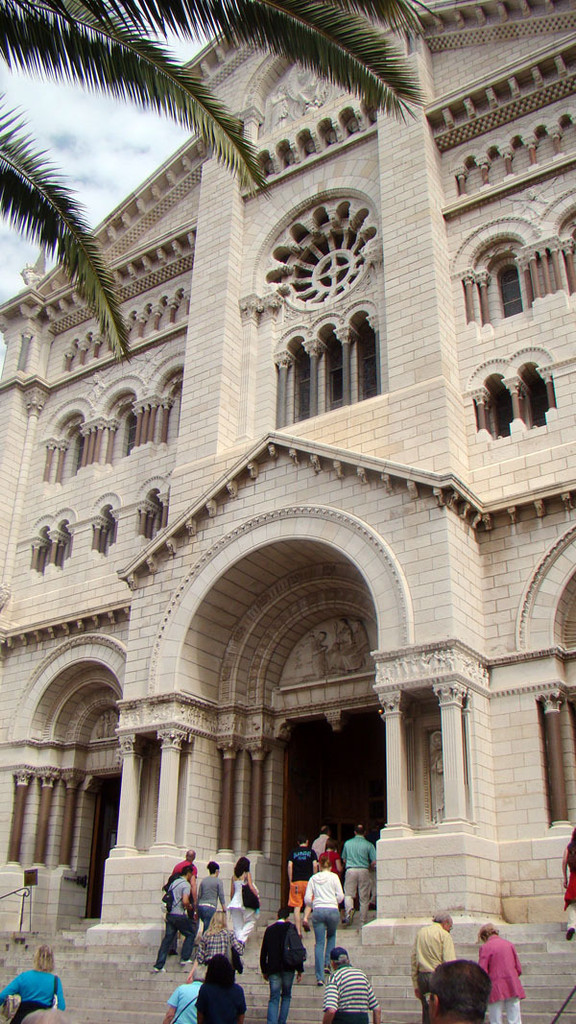 2009 Women's Basketball European Tour Recap (photos by Stephanie Menio)