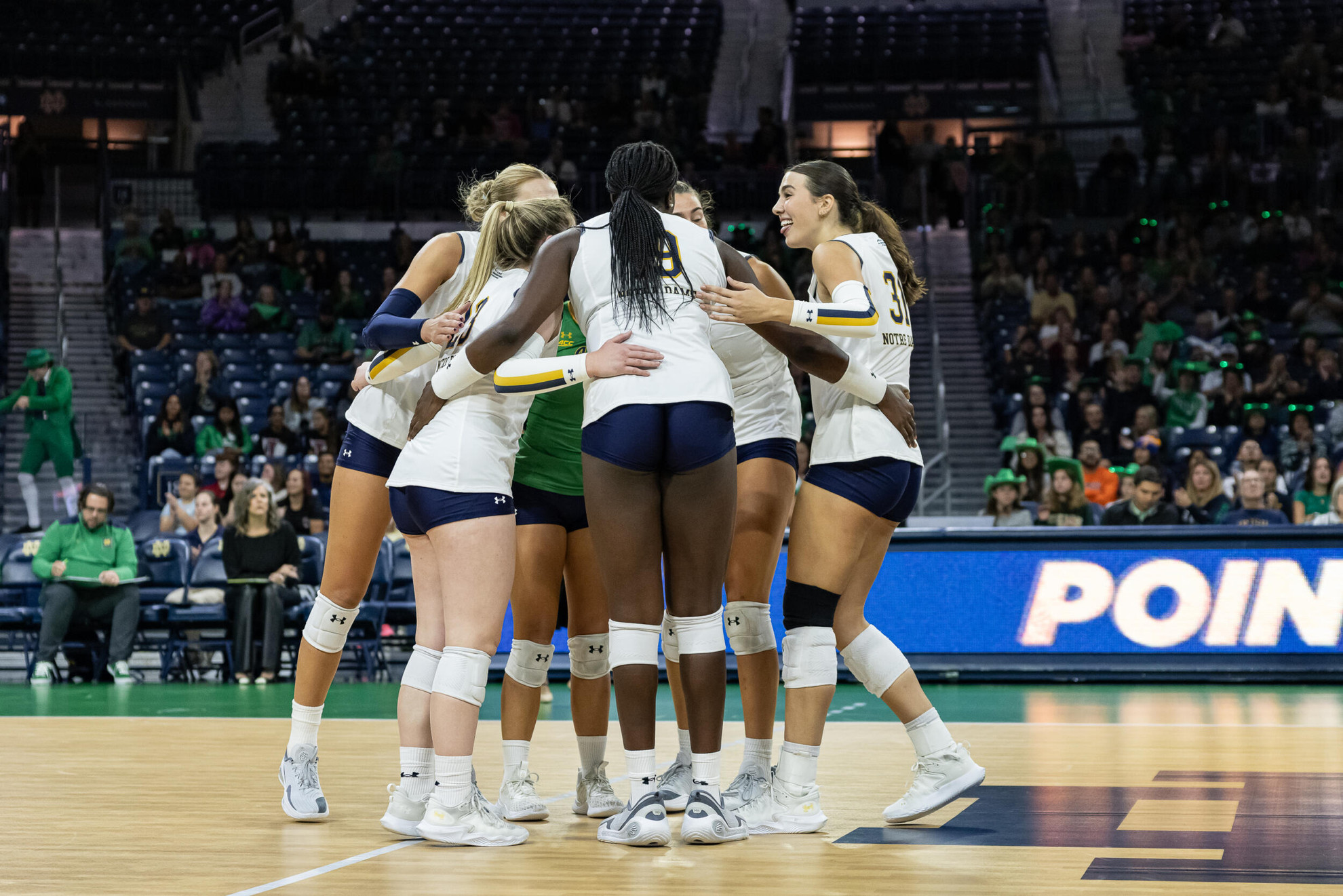 Irish Welcome #8 Louisville to Town for ACC Network Clash Irish Welcome #8 Louisville to Town for ACC Network Clash