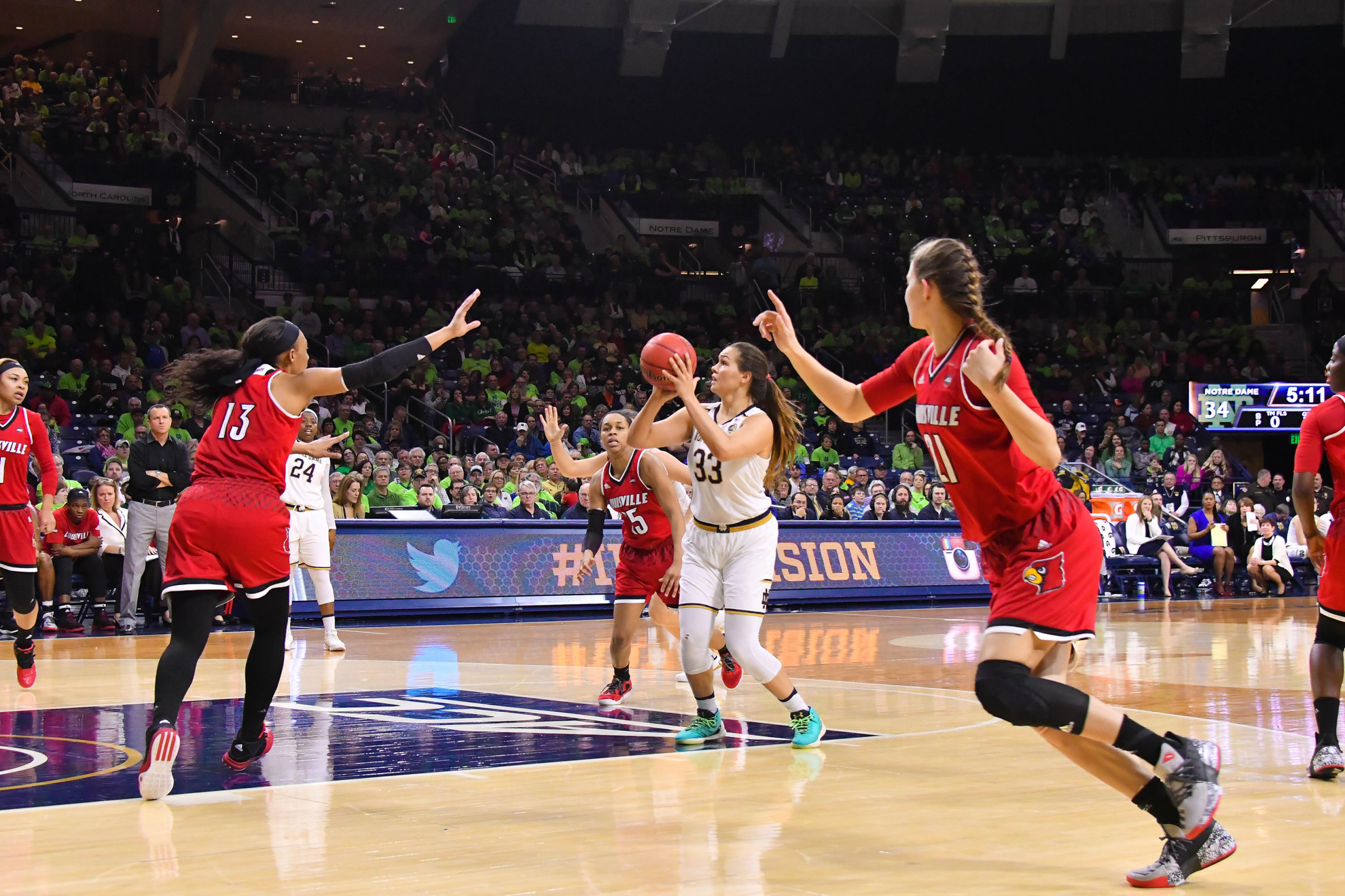 Allen, No. 7 Irish Cruise Past No. 12 Louisville Allen, No. 7 Irish Cruise Past No. 12 Louisville
