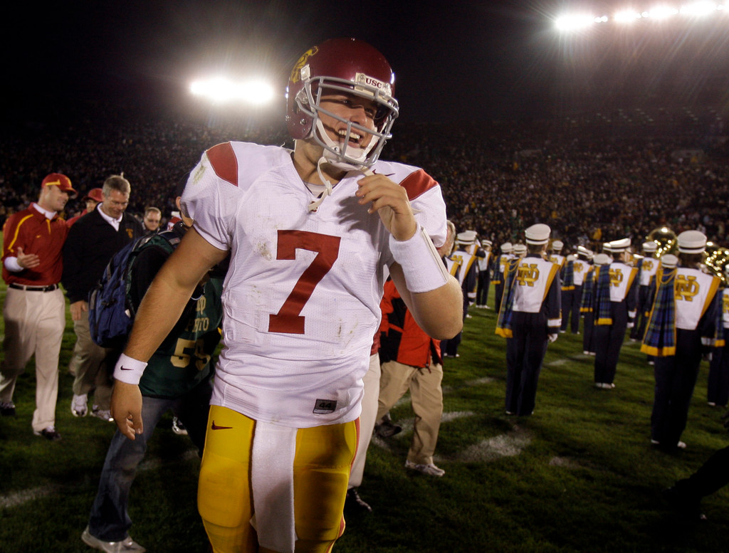 Notre Dame Falls to USC, 34-27 (AP)